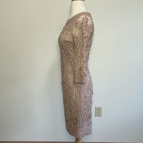 Sue Wong Nocturne Crochet Lace ribbon and rosette mesh sheath Beige dress size 2
